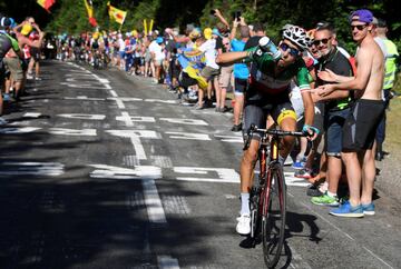 Fabio Aru se exhibe en las rampas de La Planche de Belles Filles.