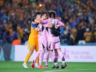 Vladimir Lorona, aCarlos felipe Rodriguez and Nahuel Guzman of Tigres during the round of 16 second leg match between Tigres UANL and FC Cincinnati as part of the CONCACAF Champions Cup 2026, at Universitario Stadium, on March 19, 2026 in Monterrey, Nuevo Leon, Mexico.