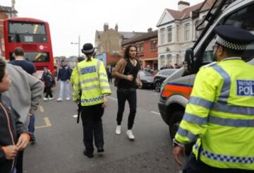 Late arrival, Russell Brand*


*TV personality