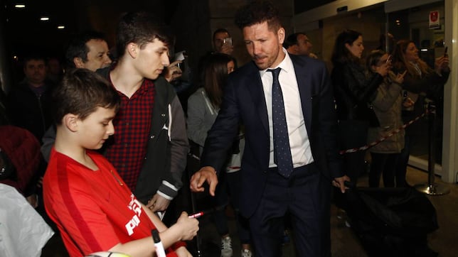 Simeone solo recupera a Lenglet ante el Valencia