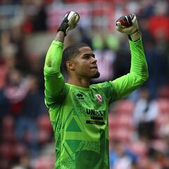 Dieng, nuevo candidato a la portería del Sevilla