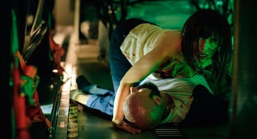 Tráiler de Cielo rojo sangre, la nueva pesadilla de Netflix con vampiros a 10.000 metros de altura