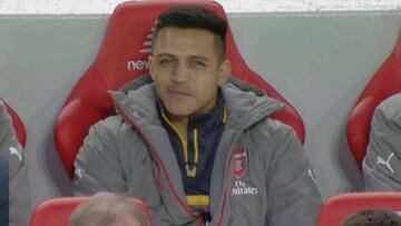 Alexis: una discusión provocó su suplencia ante el Liverpool