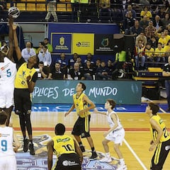 El Madrid gana su sexta Minicopa seguida y adelanta al Barça