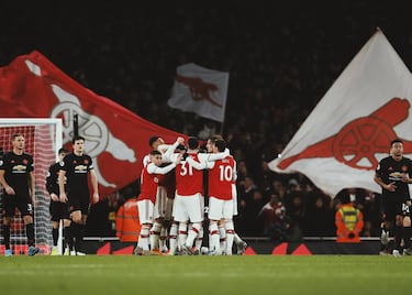 El fútbol en Navidad es sagrado en Inglaterra. Como cada año, desde el Boxing Day (26 de diciembre) hasta el 6 de enero, la Premier vive un carrusel de partidos para que las familias aprovechen para ir en vacaciones a ver a su equipo. El Arsenal-United fue el primer gran encuentro del 2020. Los ‘gunners’ se impusieron 2-0.