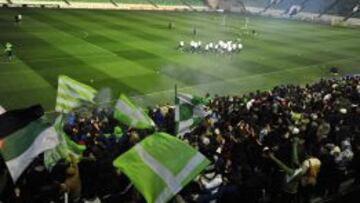 Cientos de aficionados, en el primer entrenamiento de Mel.