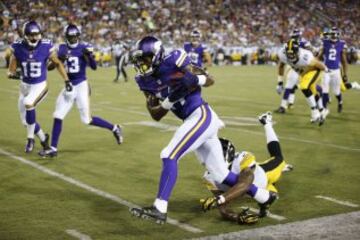 El partido en s¨ª no tuvo demasiada historia. Una de las jugadas m¨¢s espectaculares fue este retorno de 62 yardas de Stefon Diggs despu¨¦s de un punt, que propiciar¨ªa el segundo touchdown de los Vikings.