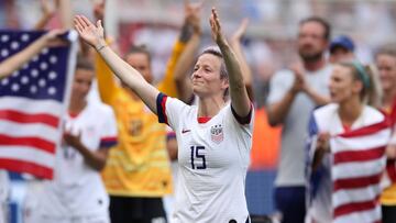 El &eacute;xito de la estrella de la selecci&oacute;n de Estados Unidos, Megan Rapinoe, se ha visto reflejada en los seguidores que la apoyan y que quieren verla como portada del FIFA.