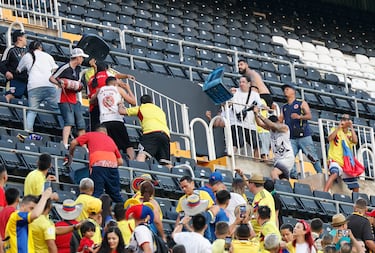 Pelea en Mestalla entre hinchas colombianos