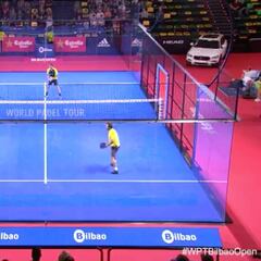 Rompe las leyes de la física y hace este punto que ya es historia del pádel