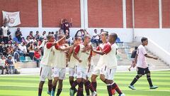 Universitario piensa en el futuro