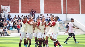 Universitario piensa en el futuro