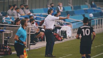 El entrenador de San Jose Earthquakes pas&oacute; su momento m&aacute;s dif&iacute;cil en su regreso a Argentina, pero hoy se puede decir afortunado de la familia que lo ayud&oacute; a salir adelante.