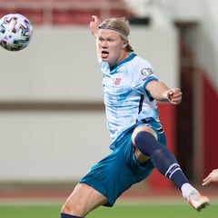Haaland no brilló y Odegaard se fue con un golpe en un tobillo