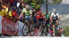 Alberto Contador, Nairo Quintana y Chris Froome ruedan en la llegada en alto a Mas de la Costa durante la Vuelta a Espa&ntilde;a de 2016.