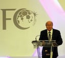 Blatter insinúa que presidirá la FIFA cuatro años más