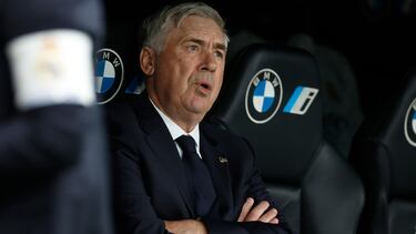 MADRID,09/11/2024.-MADRID, 09/11/2024.-El entrenador italiano del Real madrid Carlo Ancelotti, durante el partido de la jornada 13 de LaLiga entre Real Madrid y Osasuna, este sábado en el estadio Santiago Bernabéu en Madrid.-EFE/ Javier Lizón