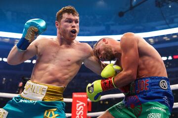 Así se vivio en fotos el combate entre Canelo Álvarez y Saunders