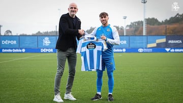 Adrià Altimira. ha sido titular con el Deportivo desde el primer día.