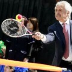 Hinzpeter responde y anuncia pago de premios para el lunes