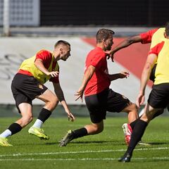 Un problema muscular impide a Loum entrar en la convocatoria para Riazor