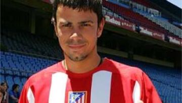 <B>CONFIANZA.</B> Kezman llega al Atlético para recuperar la confianza perdida durante su estancia en el Chelsea.