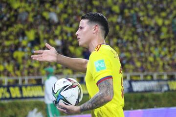 La última vez que James estuvo presente con Colombia en el Metropolitano fue el 13 de noviembre de 2020 en el partido ante Uruguay. Aquel juego terminó 0-3 a favor de los uruguayos y se jugó sin aficionados. El '10' disputó los 90'.