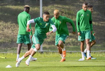 Marruecos se entrena antes del partido frente a España