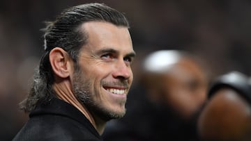London (United Kingdom), 06/11/2023.- Gareth Bale is seen in the stands during the English Premier League soccer match between Tottenham Hotspur and Chelsea FC, in London, Britain, 06 November 2023. (Reino Unido, Londres) EFE/EPA/VINCE MIGNOTT EDITORIAL USE ONLY. No use with unauthorized audio, video, data, fixture lists, club/league logos or 'live' services. Online in-match use limited to 120 images, no video emulation. No use in betting, games or single club/league/player publications.