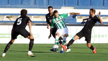 Aitor Ruibal, ante el Granada.