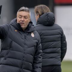 En duda el futuro de Torrent en el Galatasaray