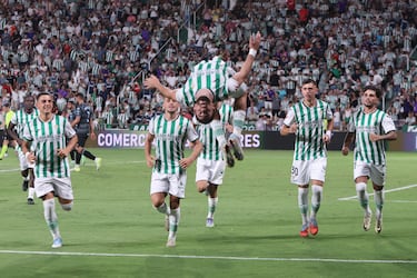 Las tres opciones para relevar a Carracedo