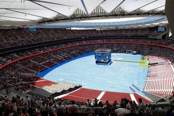 Los testigos de Jehová inundan de fe el Wanda Metropolitano