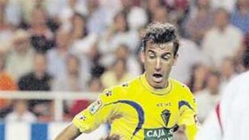 <b>FALTA DE GOL. </b>Oli no pudo celebrar un gol en el Pizjuán, a pesar de que estuvo incisivo.