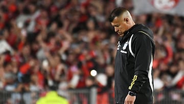 Futbol, River Plate vs Colo Colo.
Cuartos de Final, Copa Libertadores 2024.
El entrenador de Colo Colo, Jorge Almiron, durante el partido de copa libertadores contra River Plate disputado en el estadio Monumental en Buenos Aires, Argentina.
24/09/2024
Fotobaires/Photosport
Football, River Plate vs Colo Colo.
Quarter finals, Copa Libertadores 2024.
Colo Colo's coach, Jorge Almiron, during the copa libertadores match against River Plate at the Monumental stadium in Buenos Aires, Argentina.
24/09/2024
Fotobaires/Photosport