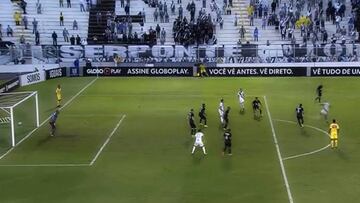 Emerson Sheik hizo un golazo para Ponte Preta en Brasil. 