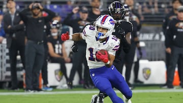 Sep 29, 2024; Baltimore, Maryland, USA; Buffalo Bills wide receiver Khalil Shakir (10) runs with the ball after catching a pass as Baltimore Ravens safety Eddie Jackson (39) defends during the third quarter at M&T Bank Stadium. Mandatory Credit: Geoff Burke-Imagn Images