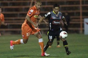 Matías Oyola ya vino a Chile con Barcelona a enfrentar a Cobreloa.