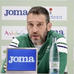 Navarro: "¿El año que viene? Solo me importa esta temporada"