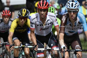 Romain Bardet, Alberto Contador, George Bennett y Louis Meintjes encabezan una escapada durante la duod¨¦cima etapa.
