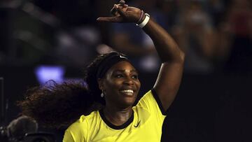 Serena Williams waves to the crowd after beating Agnieszka Radwanska.  