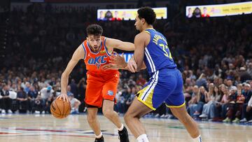 Curry se exhibe ante unos Thunder que pierden a Holmgren