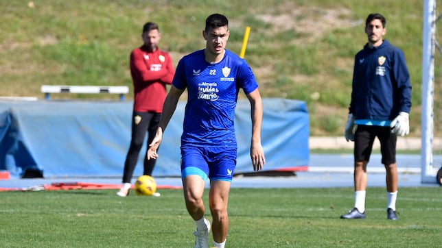 César Montes viaja a Moscú para cerrar su fichaje por el Lokomotiv