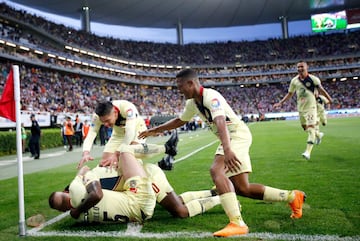 El sufrimiento de Saturnino Cardozo durante el Clásico