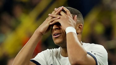 Soccer Football - Champions League - Semi Final - First Leg - Borussia Dortmund v Paris St Germain - Signal Iduna Park, Dortmund, Germany - May 1, 2024 Paris St Germain's Kylian Mbappe reacts REUTERS/Thilo Schmuelgen TPX IMAGES OF THE DAY