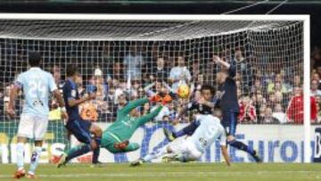 Una parada de Keylor Navas en Balaídos.