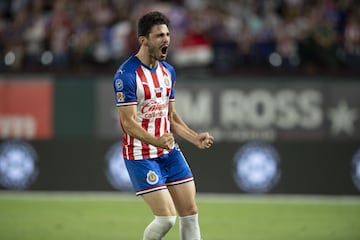 El zaguero militó de 2017 a 2019 con el Feirense de la Liga de Portugal. Este año decidió regresar a México para reforzar a las Chivas.