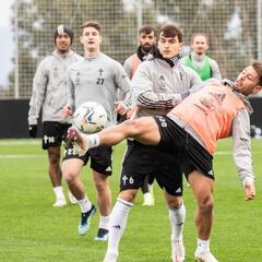 El nuevo once de gala se estrena en el Metropolitano