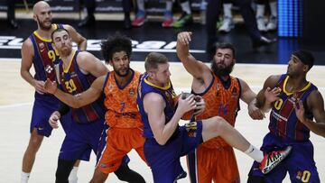 13/10/20 PARTIDO BALONCESTO BASKET 
 PABELLON FUENTE SAN LUIS FONTETA 
 EUROLEAGUE REGULAR SEASON ROUND 3
 VALENCIA BASKET - BARCELONA
 SMITS  DAVIES  DUBLJEVIC  LABEYRIE CLAVER