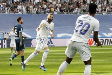 Benzema celebra el 4-0 al Espanyol. 